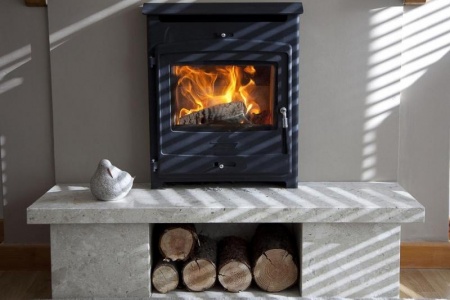 Comment r&eacute;ussir l'installation de votre po&ecirc;le &agrave; Saint-Malo ?